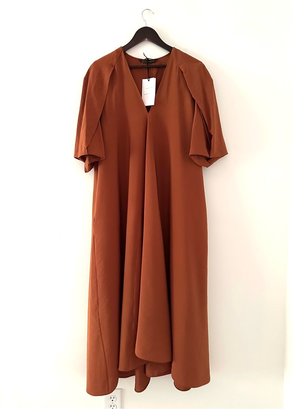 NWT ZARA WOMAN COLLECTION Midi dress V-neckline and short sleeves size XL - Picture 8 of 15
